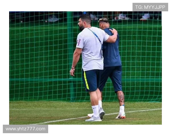 维尔茨弗林蓬布拉德利因伤缺席利物浦今日训练引发关注